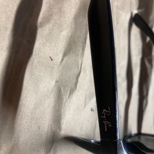 Men’s raybans used with a few small scratches